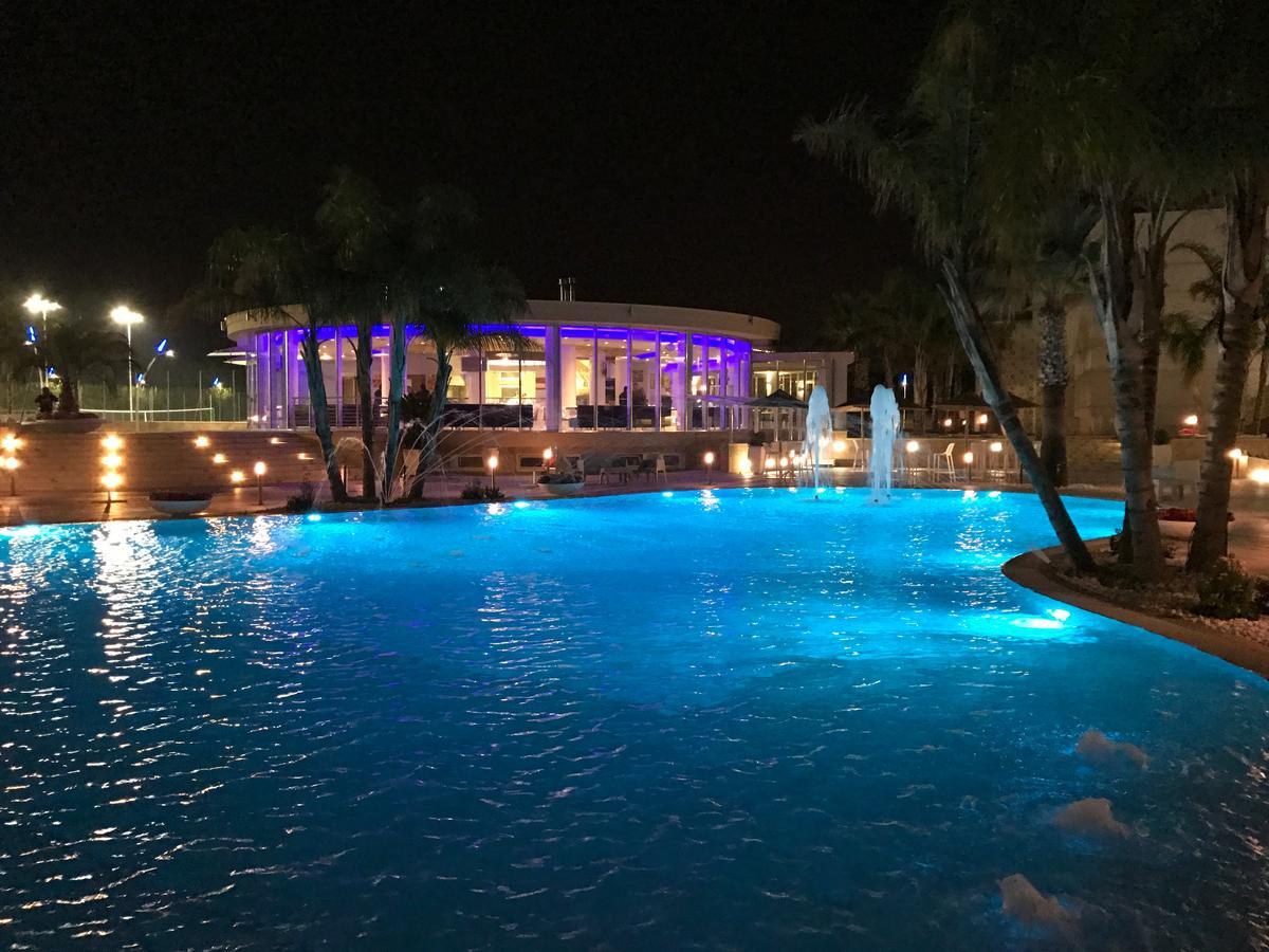 Dubaivillage Camposano Εξωτερικό φωτογραφία