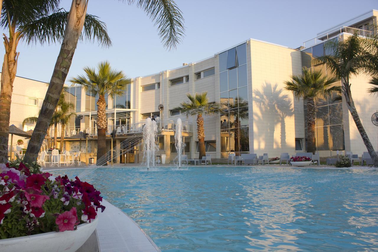 Dubaivillage Camposano Εξωτερικό φωτογραφία