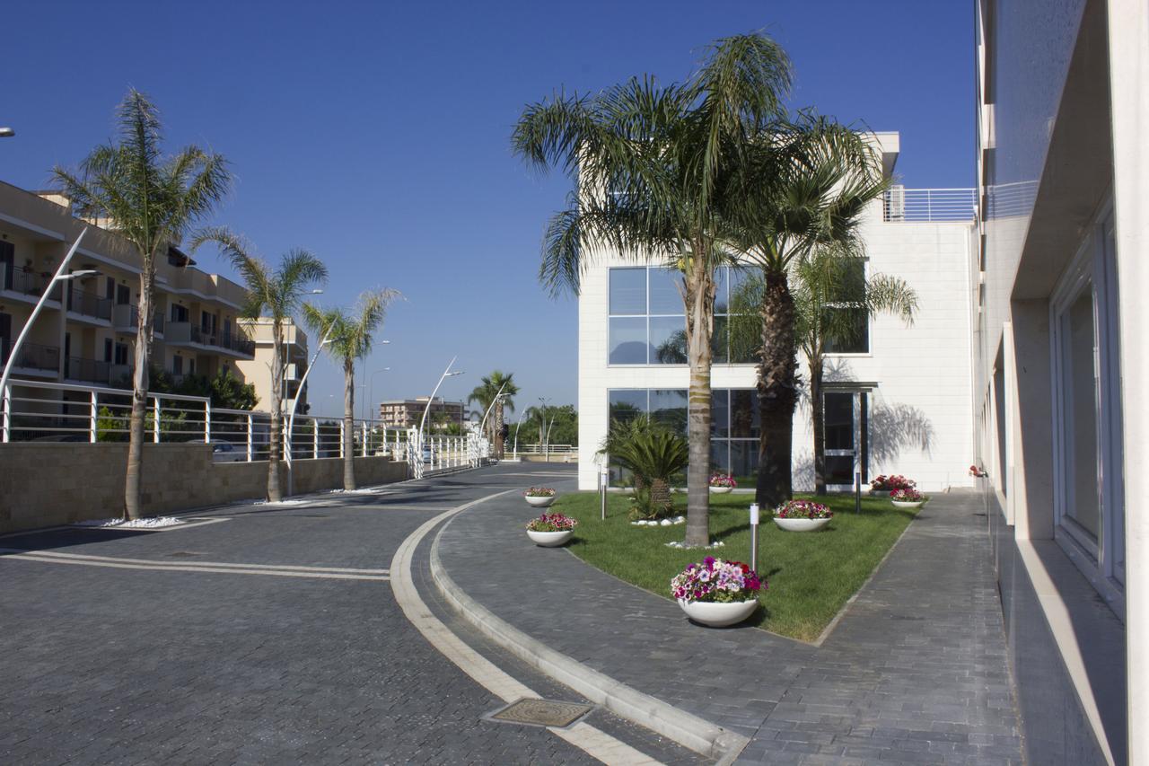 Dubaivillage Camposano Εξωτερικό φωτογραφία